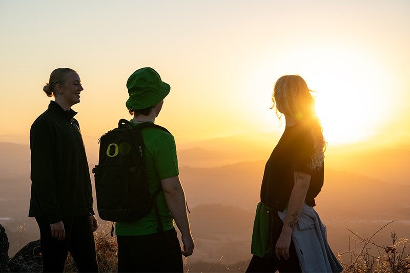 UO students watching sunrise at Spencer's Butte